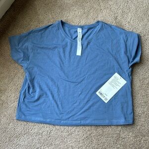 NWT lululemon Cates Tee in Oasis Blue